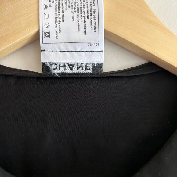 CHANEL BLACK SILK RUFFLE BLOUSE - Picture 15 of 15